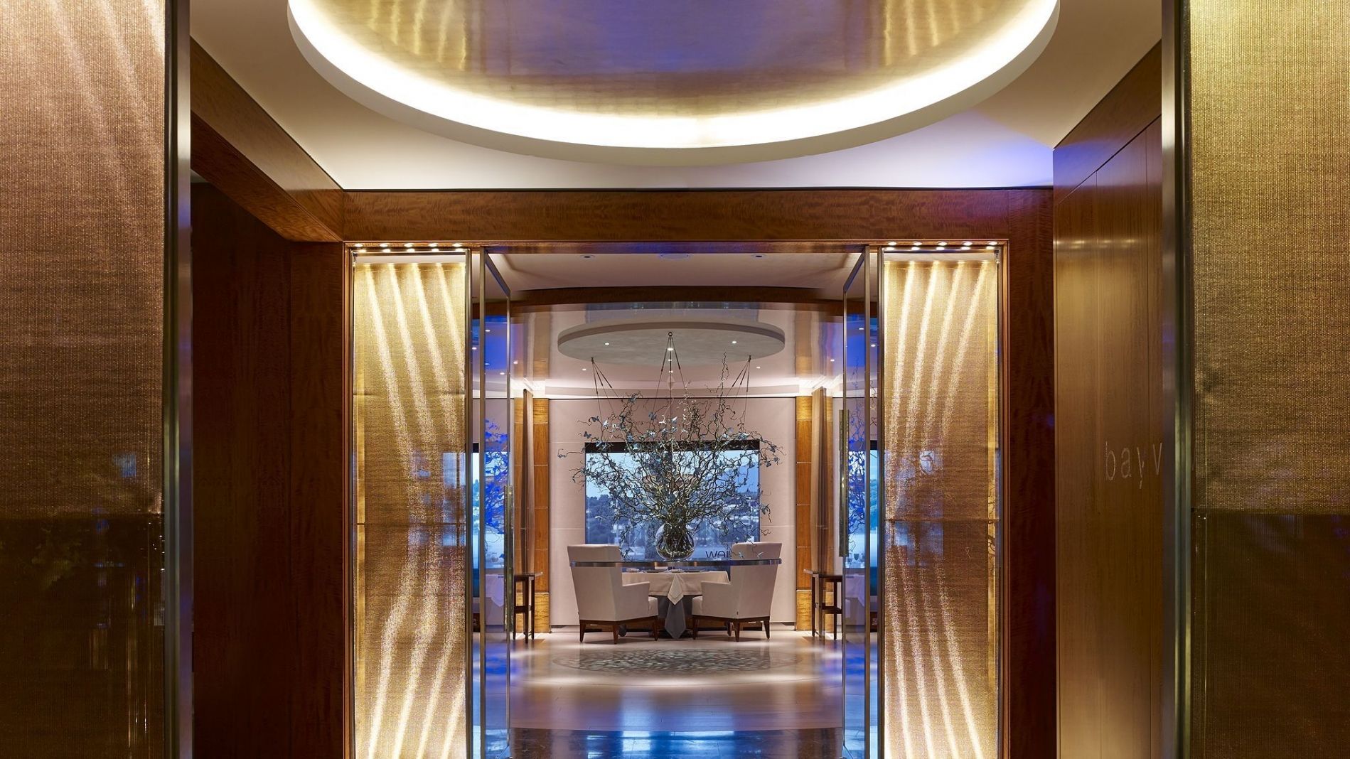 Restaurant Entrance - Lake Geneva Restaurant Bayview by Michel Roth - Hotel President Wilson, A Luxury Collection Hotel, Geneva